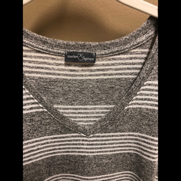 Market & Spruce Sweater - Picture 3 of 3